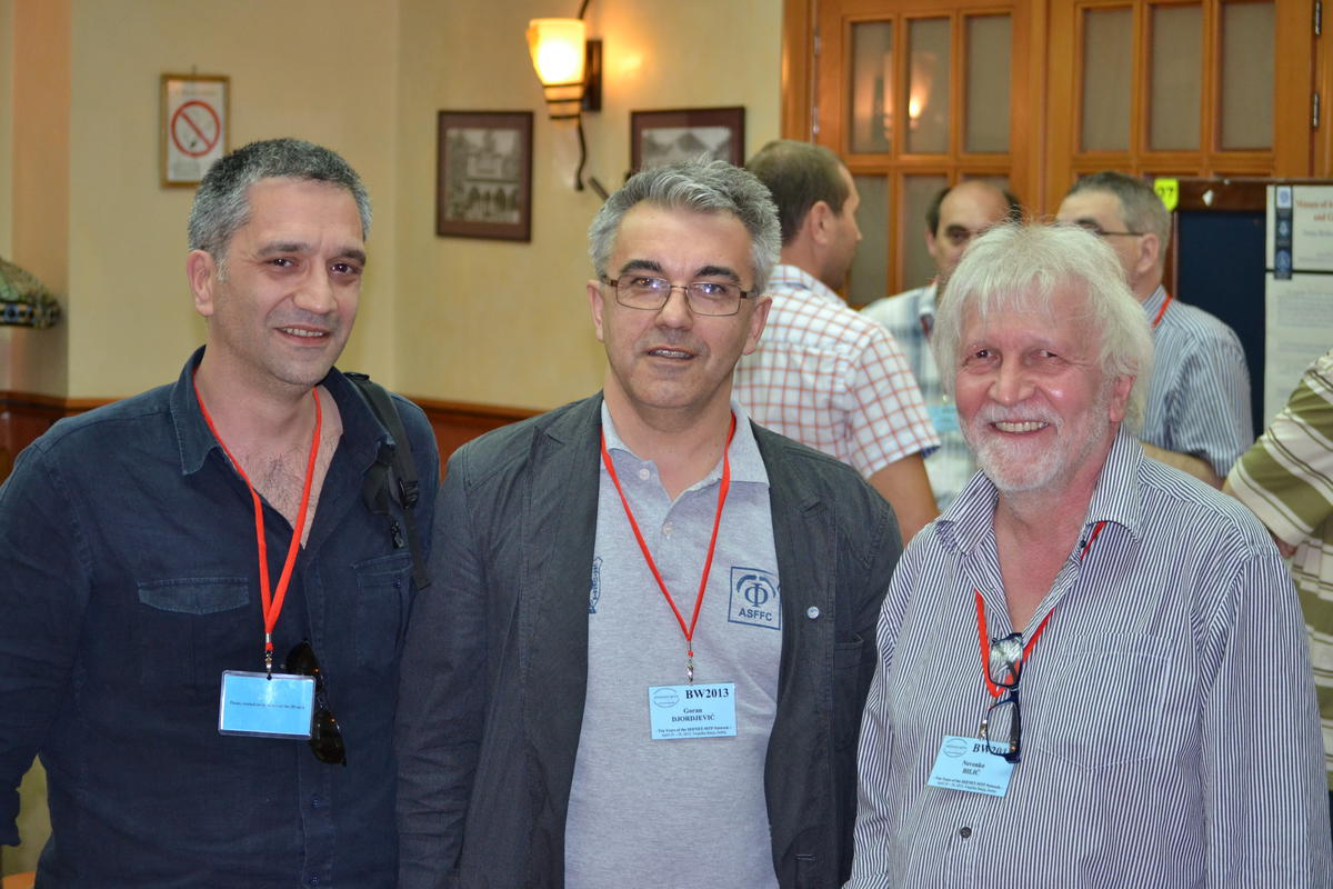  Friday, 26 April; Coffee Break