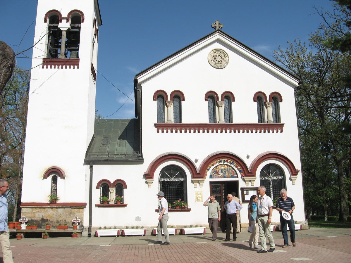 Saturday, 27 April; Walk Tour
